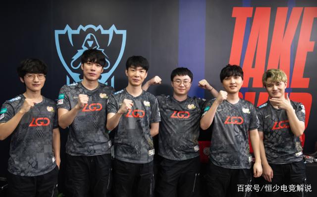 他在三分线 他在三分线