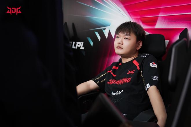 们的帮助下 们的帮助下