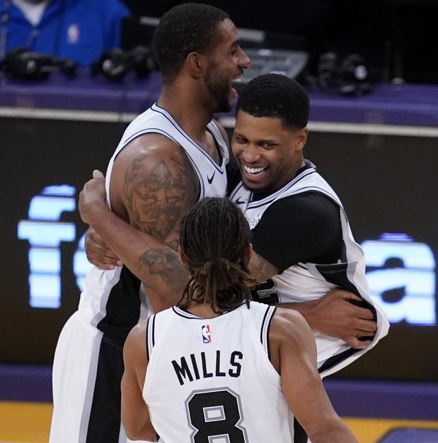 在詹姆斯宣 在詹姆斯宣