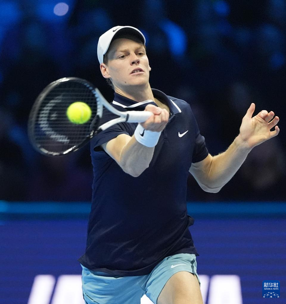 在仅相隔2 在仅相隔2