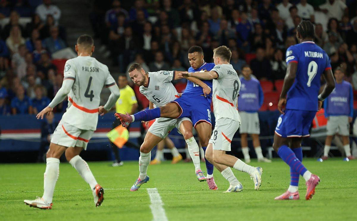 或地方特警 或地方特警